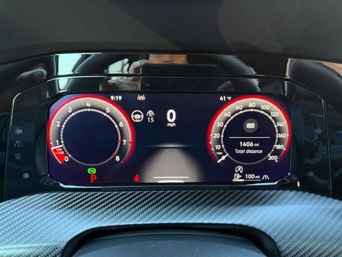 Used 2025 Volkswagen Golf R Black Edition image 32