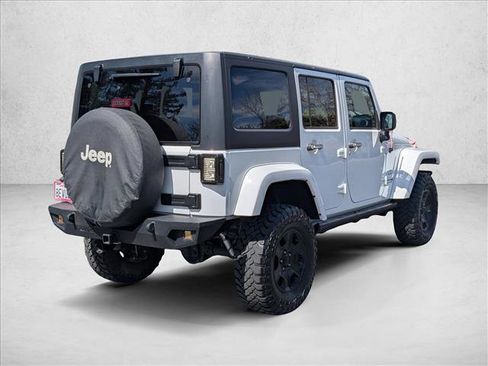 Used 2018 Jeep Wrangler Unlimited Sahara w/ Trailer Tow Group image 5