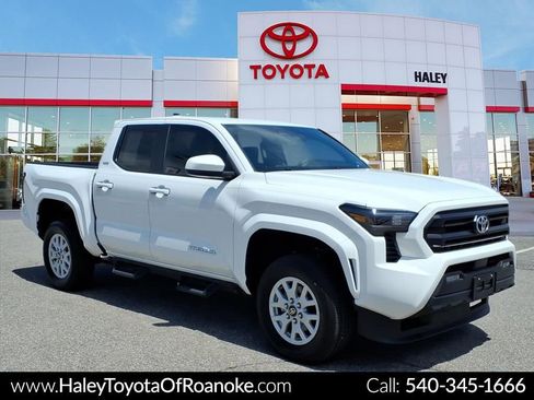 Used 2024 Toyota Tacoma SR5 AWD/4WD image 1