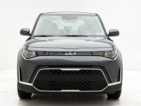 Used 2025 Kia Soul LX FWD image 5