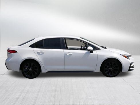Used 2024 Toyota Corolla SE FWD image 8