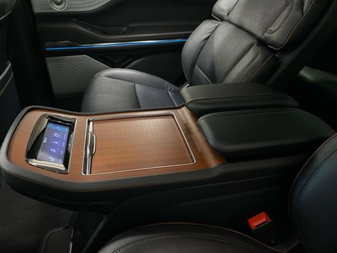 New 2026 Lincoln Navigator Black Label image 13