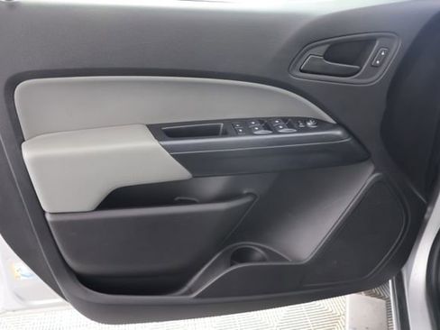 Used 2019 Chevrolet Colorado W/T w/ Custom Special Edition AWD/4WD image 21