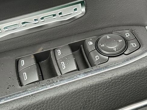 New 2026 GMC Sierra 1500 Denali w/ Denali Reserve Package image 12