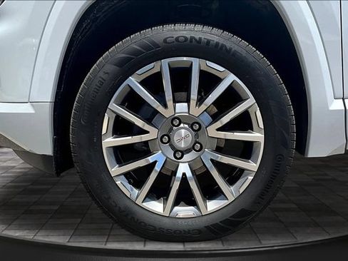 Used 2026 GMC Terrain Denali AWD/4WD image 15