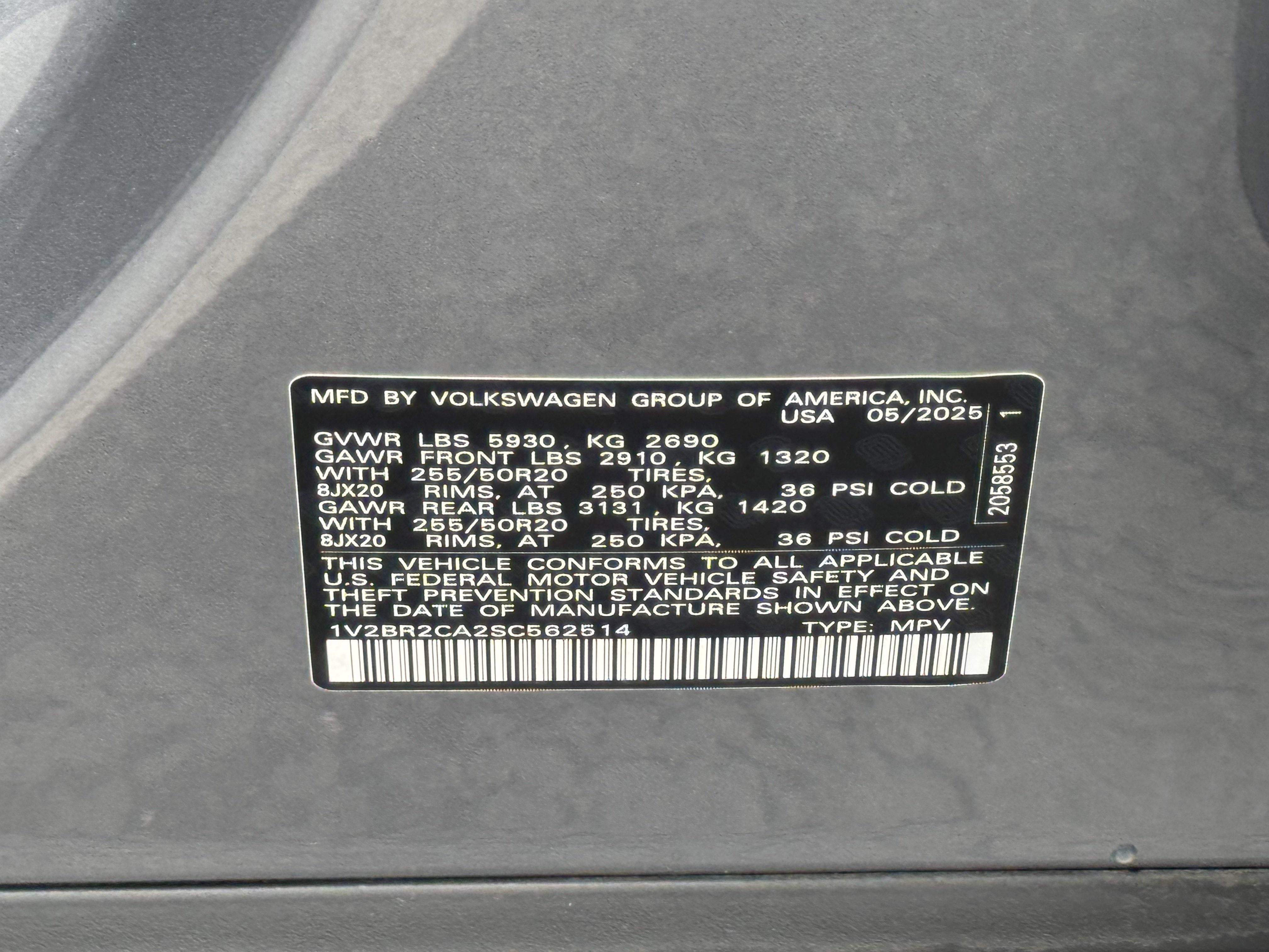 Used 2025 Volkswagen Atlas SEL AWD/4WD image 38