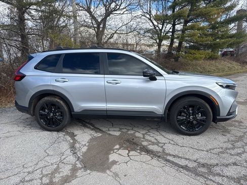 Used 2026 Honda CR-V Sport Touring image 2