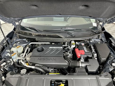 Used 2023 Nissan Rogue S AWD/4WD image 31
