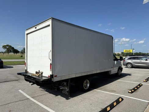 Used 2018 Chevrolet Express 3500 Extended w/ Driver Convenience Package image 2