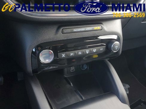 Used 2024 Ford Escape Platinum image 18