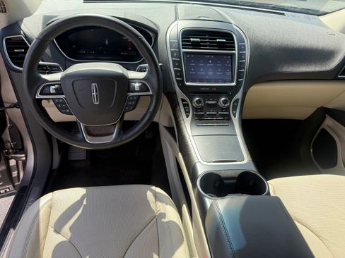 Used 2020 Lincoln Nautilus Reserve w/ Equipment Group 201A AWD/4WD image 17