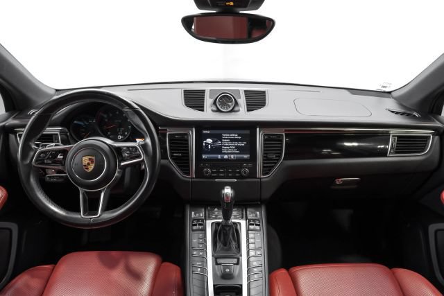 Used 2018 Porsche Macan Sport Edition AWD/4WD image 20