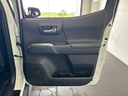 Used 2019 Toyota Tacoma TRD Pro AWD/4WD image 50