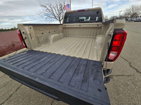 Used 2023 GMC Sierra 1500 Elevation image 10