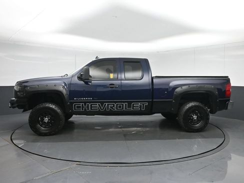 Used 2011 Chevrolet Silverado 1500 LS AWD/4WD image 4