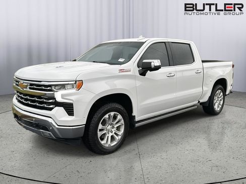 Used 2023 Chevrolet Silverado 1500 LTZ w/ Technology Package image 2