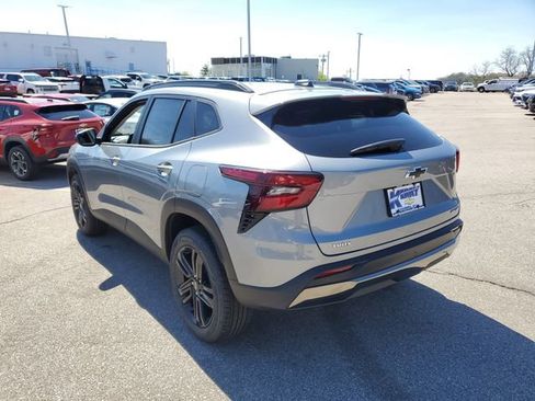 New 2026 Chevrolet Trax ACTIV w/ Driver Confidence Package FWD image 3