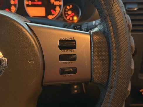 Used 2006 Nissan Frontier NISMO w/ (J01) Sunroof Pkg image 35