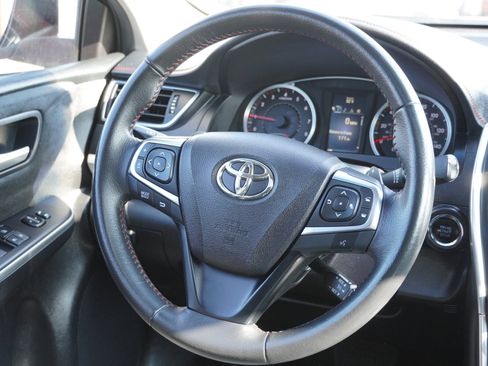 Certified 2017 Toyota Camry XSE image 29