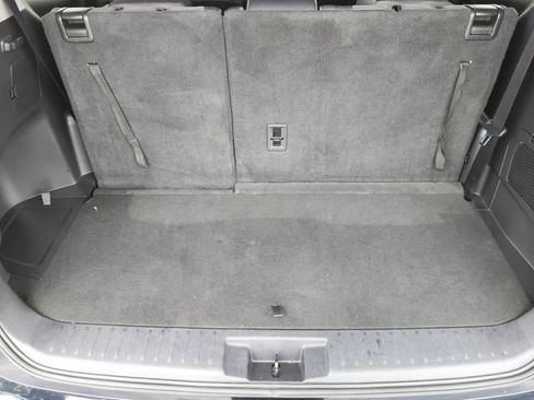 Used 2023 Toyota Highlander LE AWD/4WD image 27