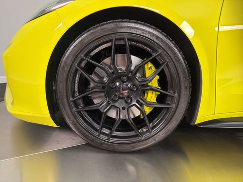 Used 2023 Chevrolet Corvette Z06 RWD image 4