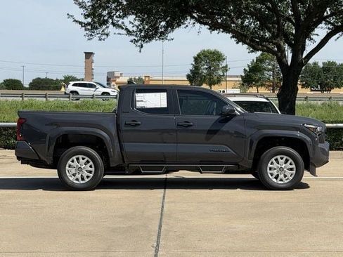 New 2026 Toyota Tacoma SR5 AWD/4WD image 3