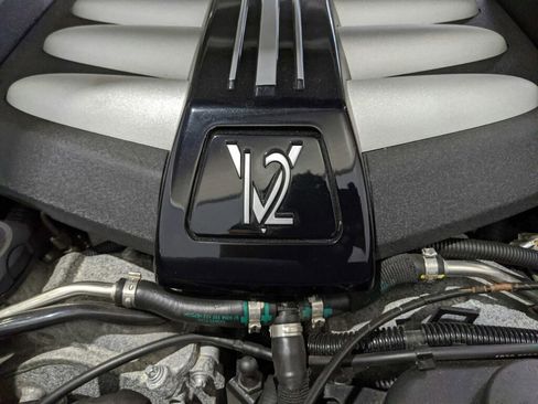 Used 2014 Rolls-Royce Ghost RWD image 36