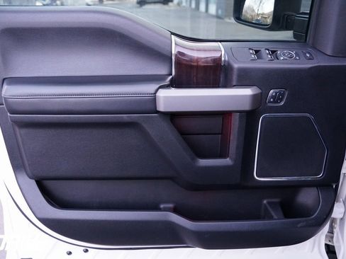 Used 2017 Ford F350 Platinum w/ Platinum Ultimate Package image 19