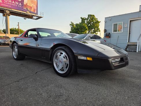 Used 1989 Chevrolet Corvette Coupe image 5