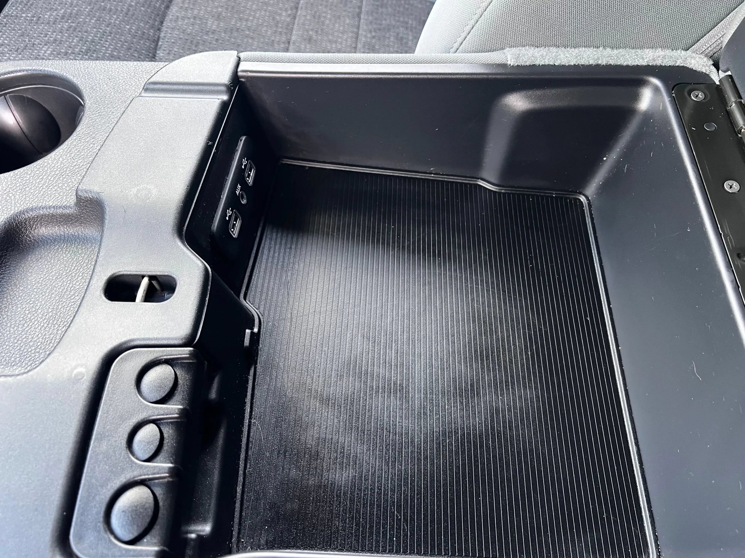 Used 2019 RAM 1500 Classic SLT w/ Luxury Group RWD image 18