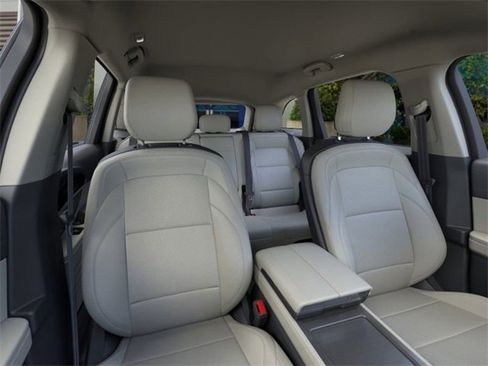 New 2026 Lincoln Nautilus Premier image 10