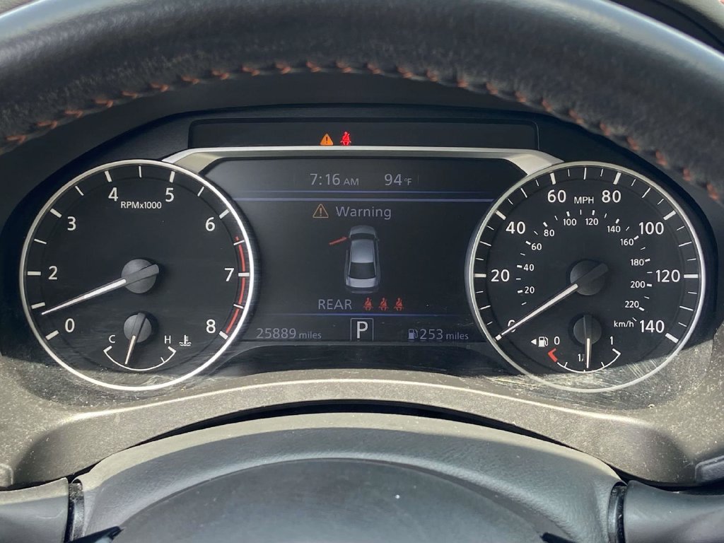 Used 2023 Nissan Altima 2.5 SR FWD image 29