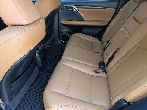 Certified 2022 Lexus RX 350 FWD w/ Premium Package image 18