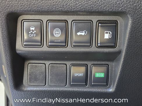 Used 2020 Nissan Rogue SV FWD image 24