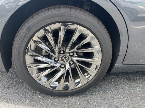 Used 2024 Lexus ES 350 w/ Technology Package FWD image 9