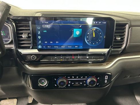 Used 2024 Chevrolet Silverado 1500 LT AWD/4WD image 22