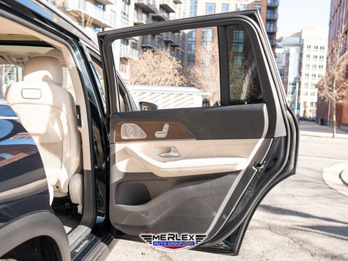 Used 2020 Mercedes-Benz GLS 450 4MATIC w/ Convenience Package image 41