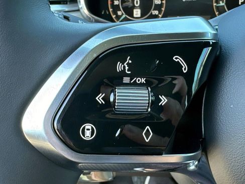 New 2025 Jaguar F-PACE R-Dynamic S image 26