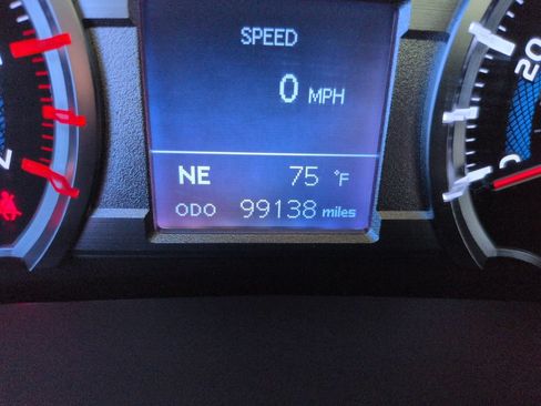Used 2019 Toyota 4Runner Limited AWD/4WD image 16