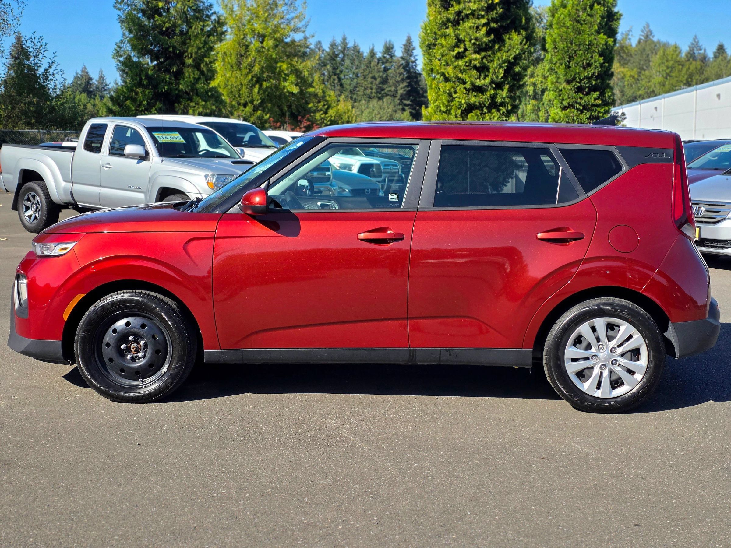 Used 2020 Kia Soul LX FWD image 8