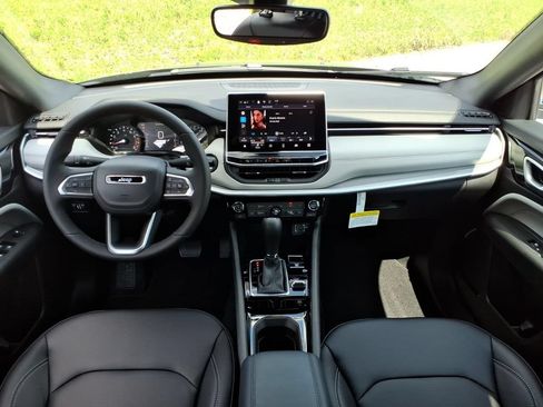 New 2026 Jeep Compass Limited AWD/4WD image 21
