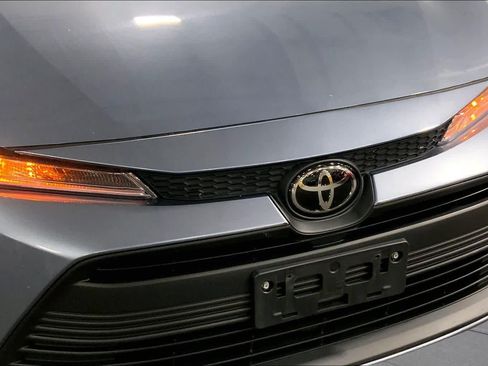 Used 2024 Toyota Corolla LE FWD image 30