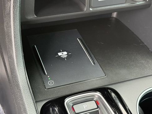 Certified 2025 Honda Pilot Touring image 26