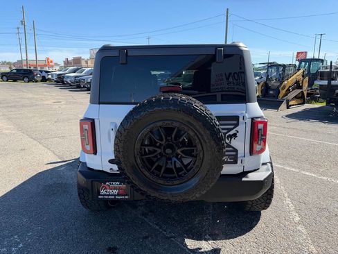 Used 2024 Ford Bronco Outer Banks AWD/4WD image 4