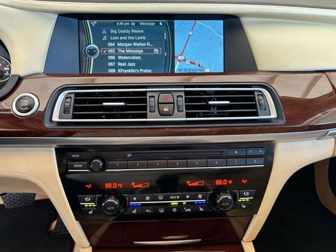 Used 2012 BMW 750Li image 19