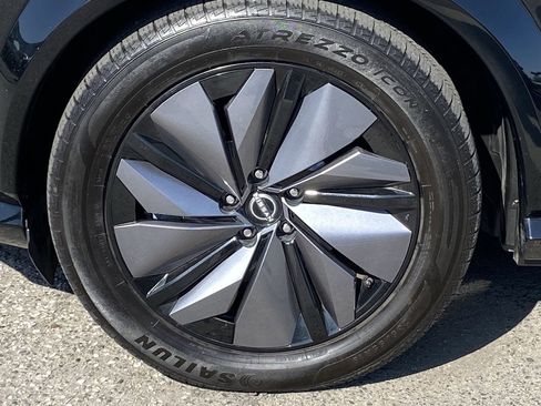 Certified 2023 Nissan Ariya FWD image 8