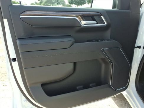 New 2026 Chevrolet Silverado 1500 LT w/ Safety Package RWD image 14