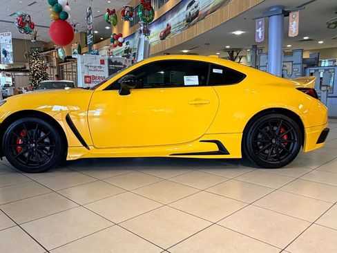 New 2026 Toyota GR86 YUZU Limited image 4