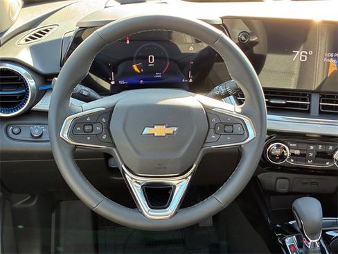 New 2026 Chevrolet Trax LT image 21