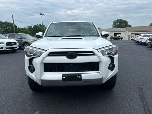 Used 2024 Toyota 4Runner TRD Off-Road Premium w/ Off Road Premium Plus Package AWD/4WD image 2